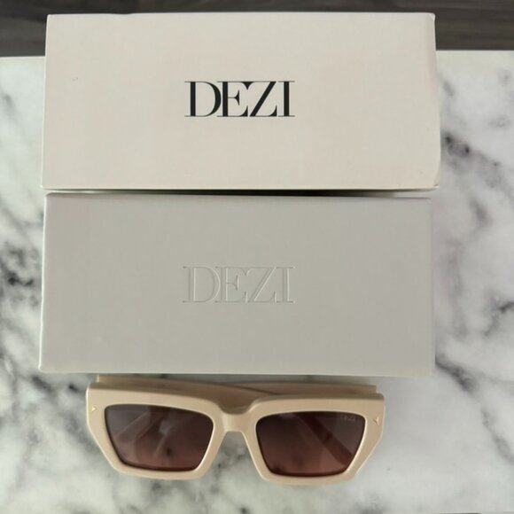 DEZI Accessories - BRAND NEW DEZI Switch Sunglasses in Blushed Bone / Rose Faded